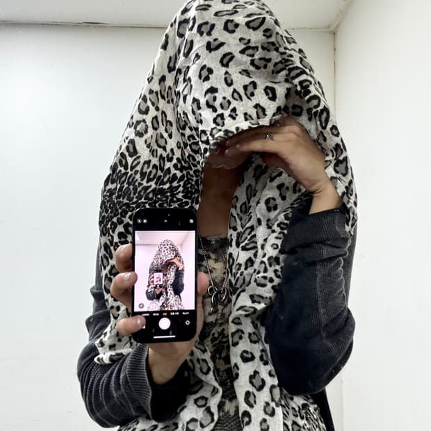 “Vintage” Leopard Scarf
