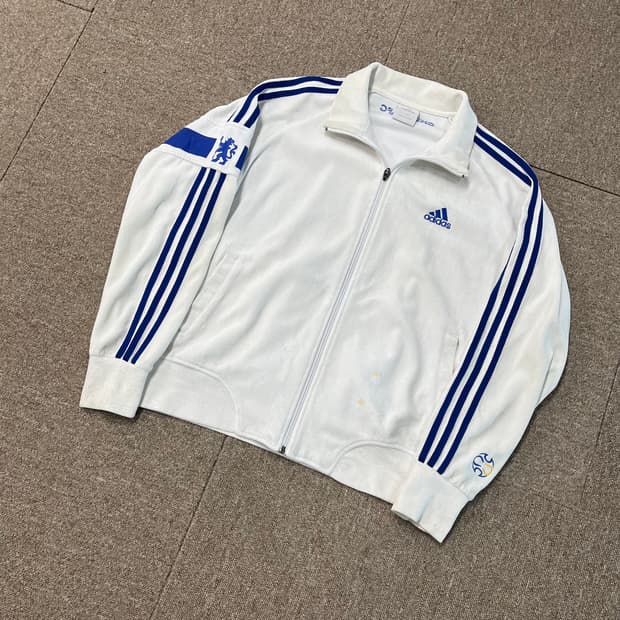 아디다스 첼시 벨벳 트랙탑