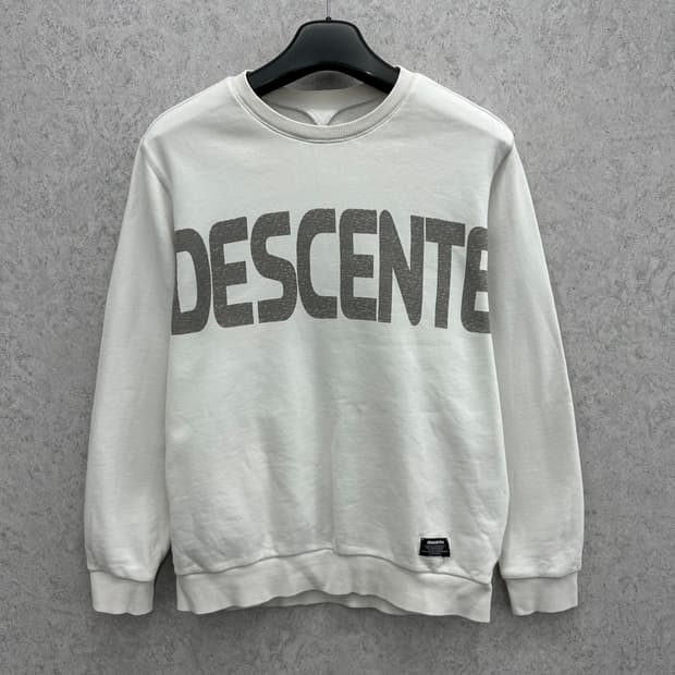 100 데상트 남자 루즈핏 맨투맨