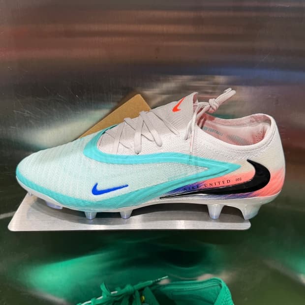 나이키 팬텀 6 엘리트 NUJ2 FG 축구화 265mm