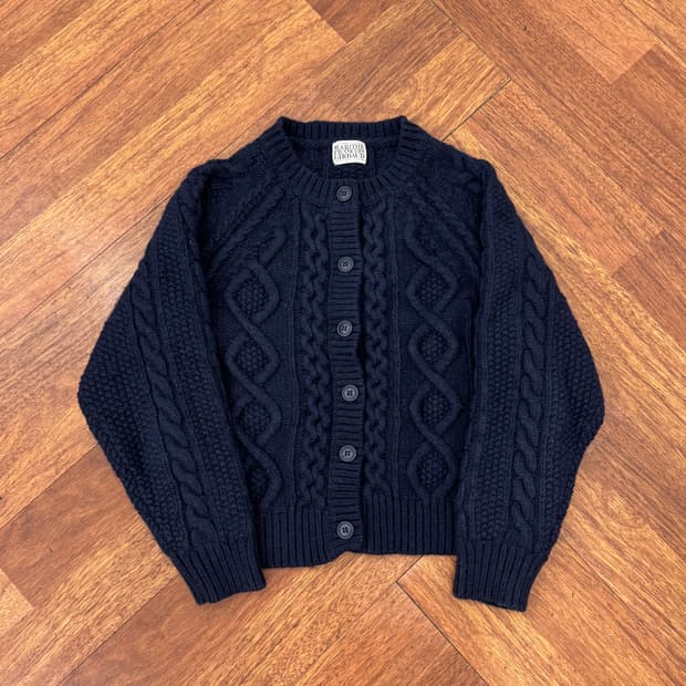 FREE 마리떼프랑소와저버 네이비 케이블 니트 가디건 
