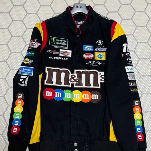 나스카 M&M 2018 Kyle Busch