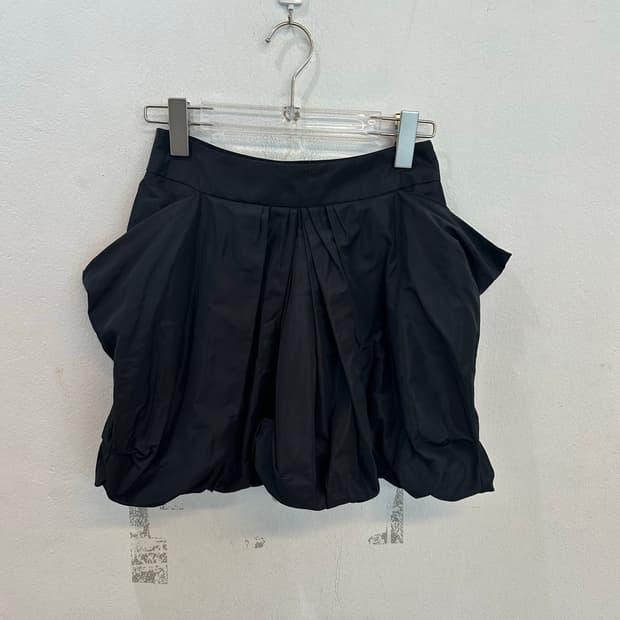 Volume balloon mini skirt