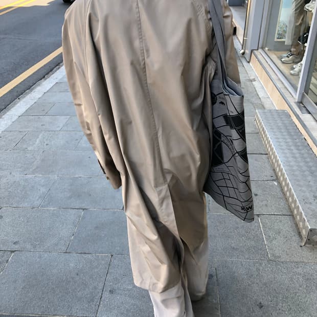 마르코 벤투리 하이넥 트렌치 코트