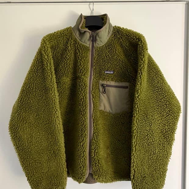 [L] 파타고니아 딥파일 모스그린