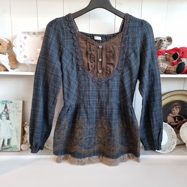 axes femme 클래식 체크 프릴 블라우스