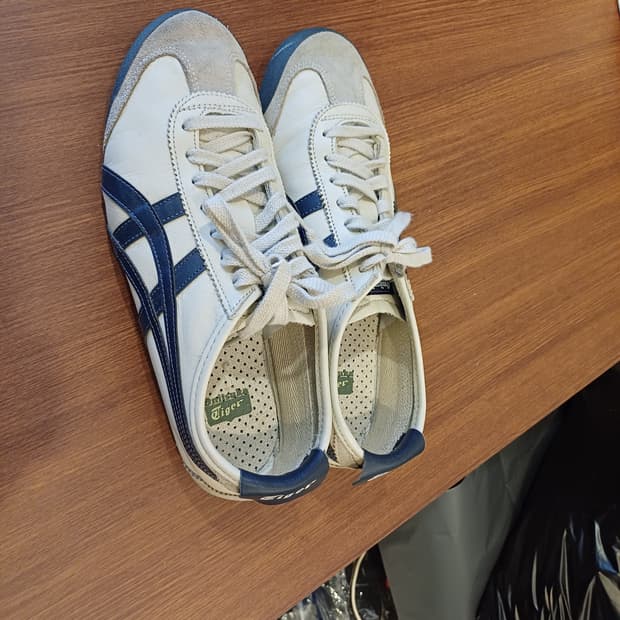 오니츠카타이거 맥시코66 네이비 260사이즈