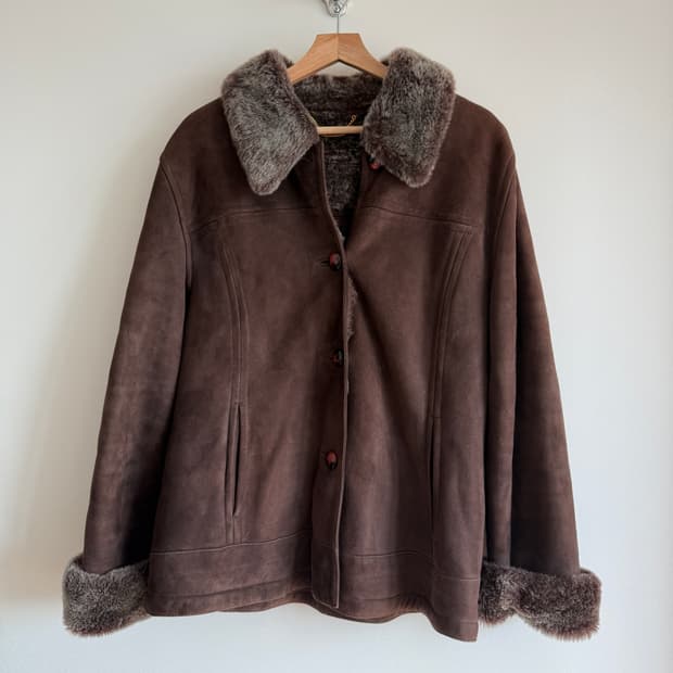 uva 진도 리얼 램스킨퍼 무스탕