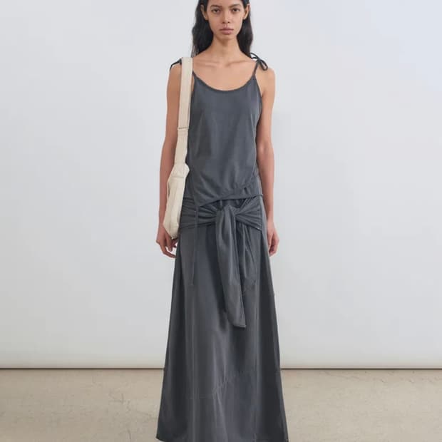 구함!!) 인사일런스 우먼 노티드 맥시 저지 스커트 차콜