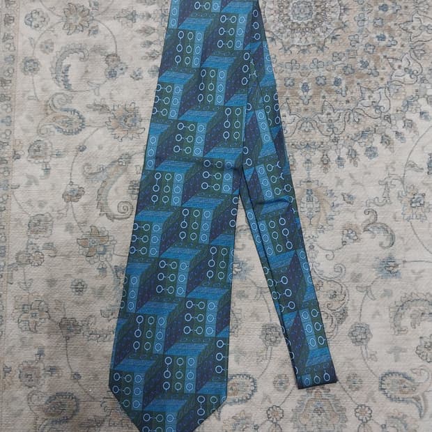 GUCCI 구찌 실크 패턴 넥타이