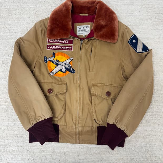 •THE MADNESS 퍼카라 항공자수 밀리터리 자켓 