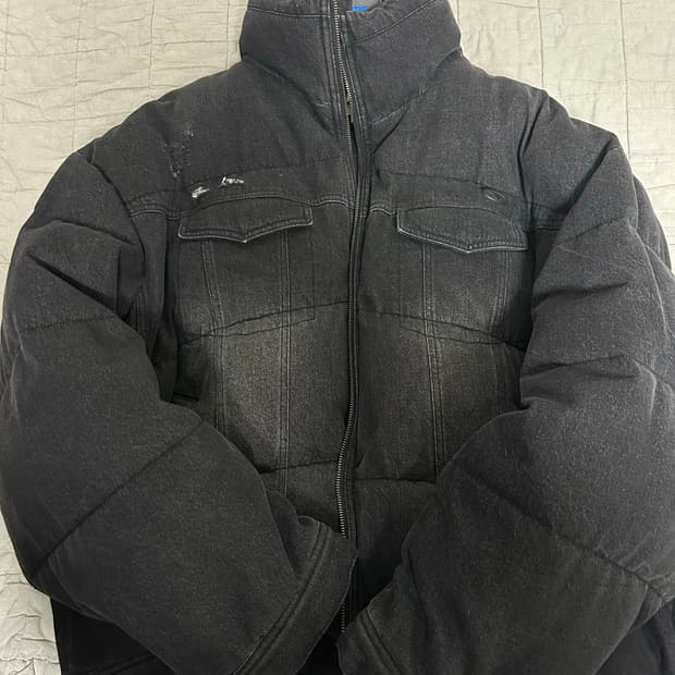 아더에러 녹스 퍼퍼 자켓 느와르