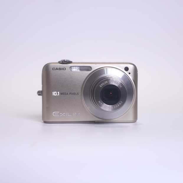 카시오 엑슬림 Z1050 골드