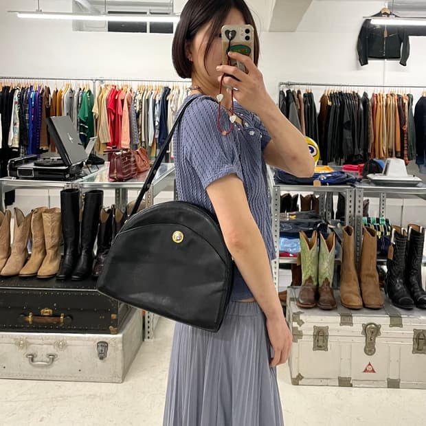 LANVIN half moon bag 랑방 하프문 숄더백