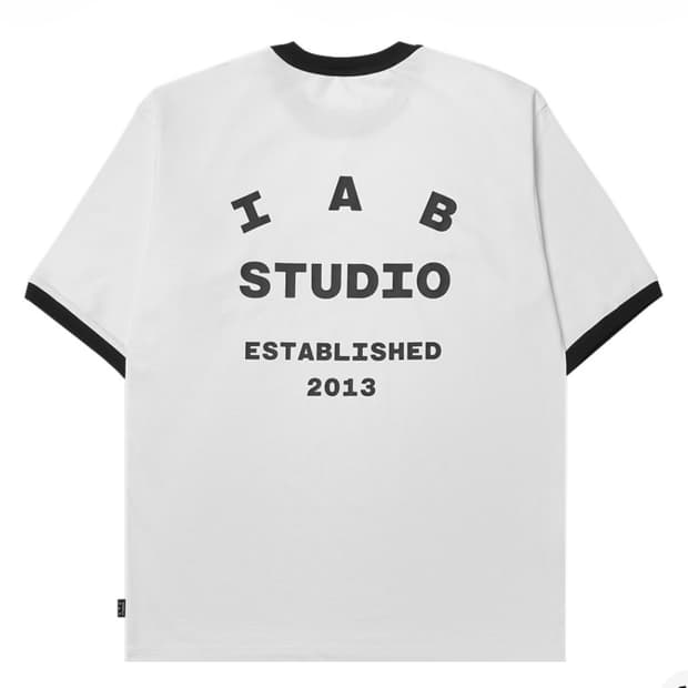 아이앱스튜디오 이스테블리시드 티셔츠 화이트