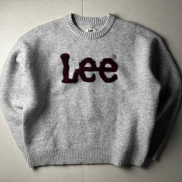 Lee 니트