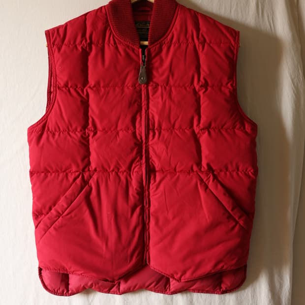 에디바우어 90s 구스다운 베스트 레드 

