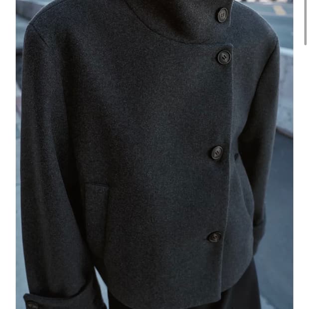 자라 하이넥 숏코트