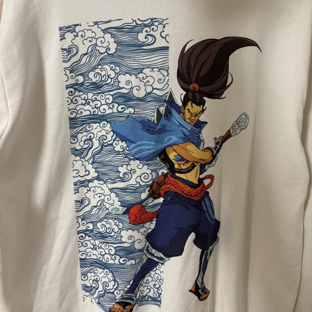 H&M x 리그오브레전드 야스오 흰색 후드티