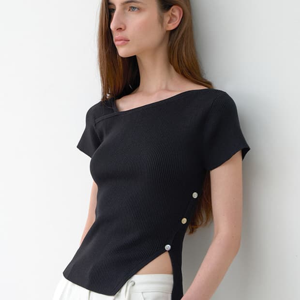 아틀리에 나인 UNBALANCED CUTOUT SLIM KNIT 티셔츠