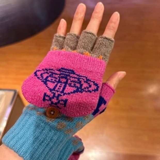 비비안웨스트우드 장갑 미니포켓 오픈핑거 글러브