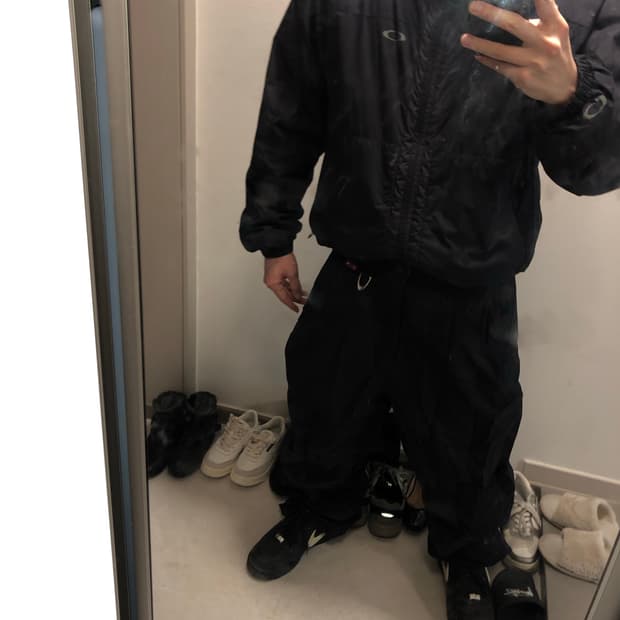 오클리 아카이브 경량패딩