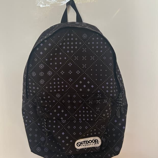 땡땡이 네모 백팩 