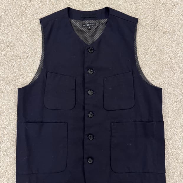 엔지니어드 가먼츠 네이비 베스트 S