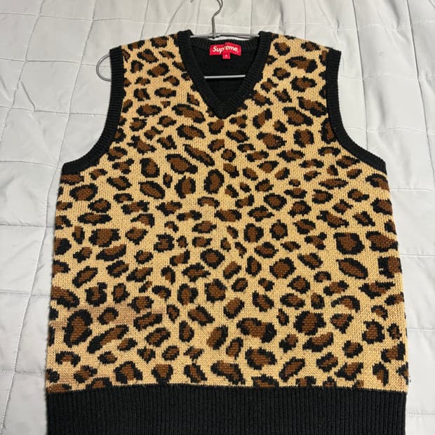 슈프림 레오파드 베스트 (급처)