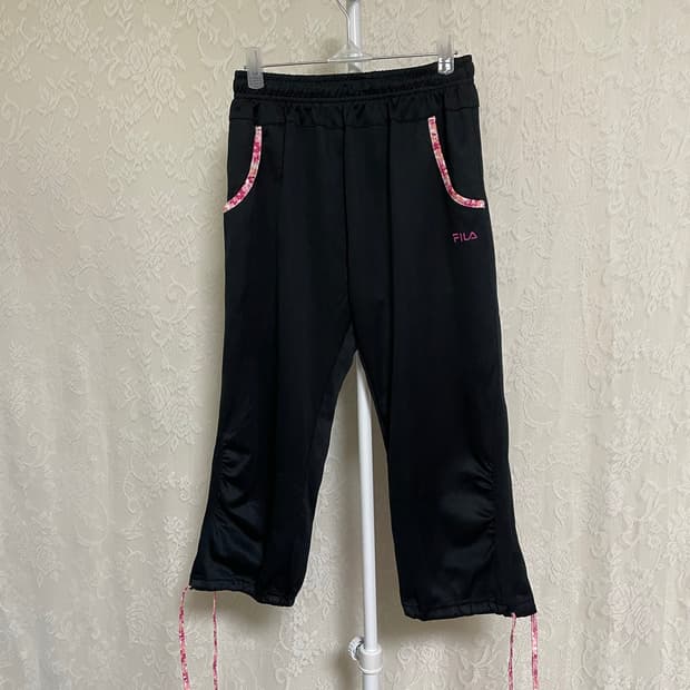 FILA 플라워 포인트 7부 트레이닝 팬츠