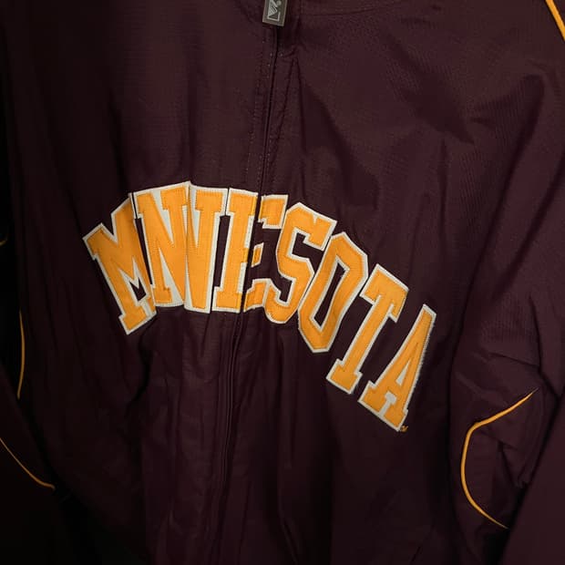 마제스틱 미네소타 자켓 팝니다