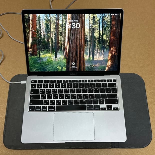 맥북에어 M1 실버 8gb 256gb