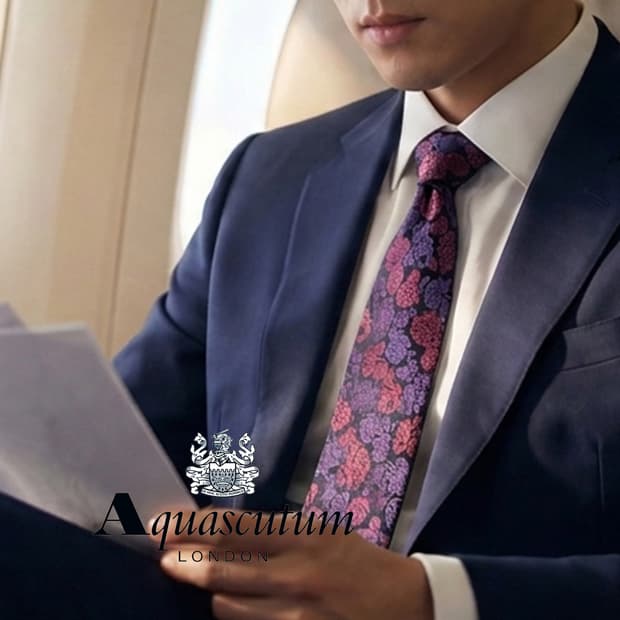 아쿠아스큐텀 실크 퍼플 플라워 자카드 넥타이 9.5cm S등급 G10
