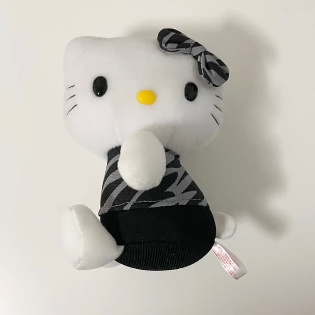 고전 키티 갸루 인형