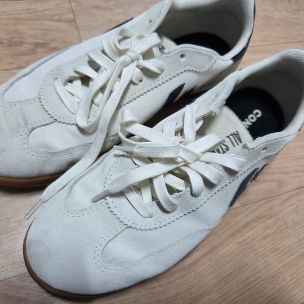 컨버스 런스타 트레이너 255 팝니다