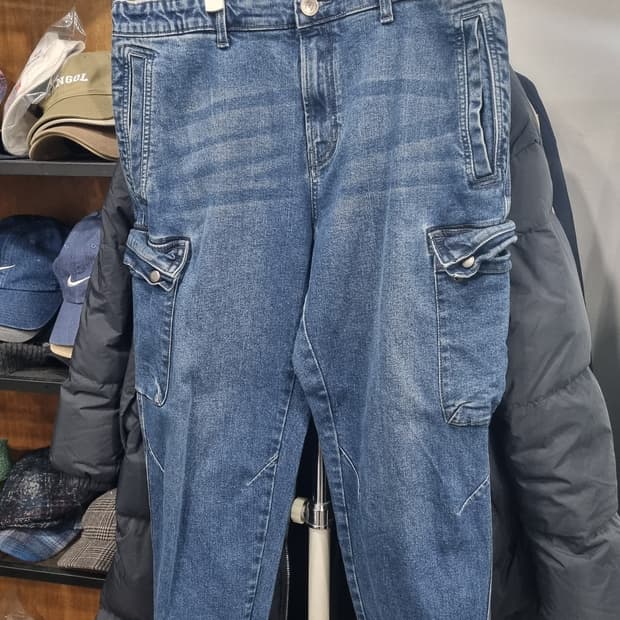 시리즈 테이퍼드 조거형 카고바지 34~35적당 사용감 8/10