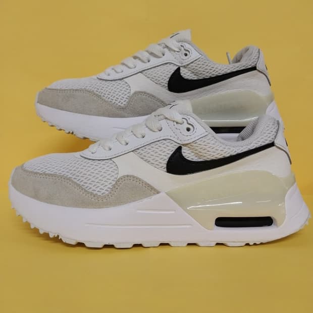 여성 나이키 에어맥스 시스템 운동화 (230)