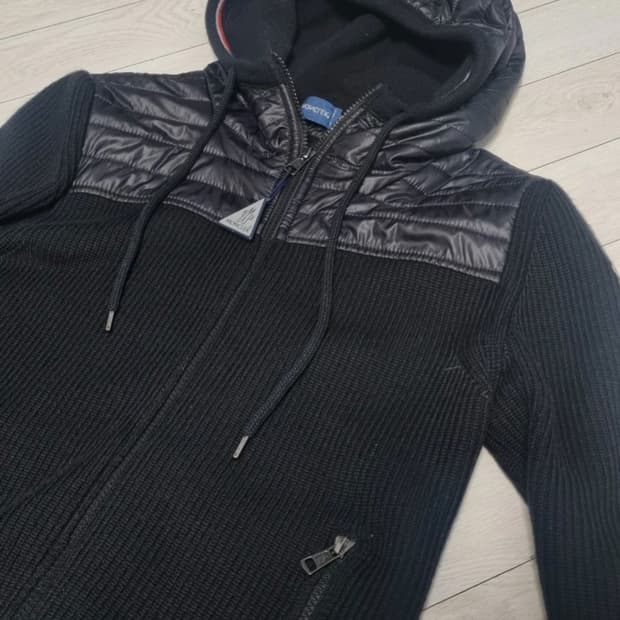 몽클레어 니트패딩