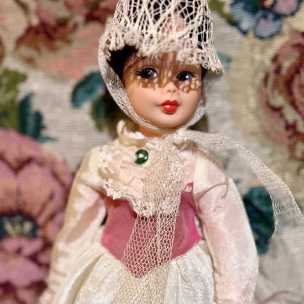 빈티지 인형 드레스 입은 메리포핀스