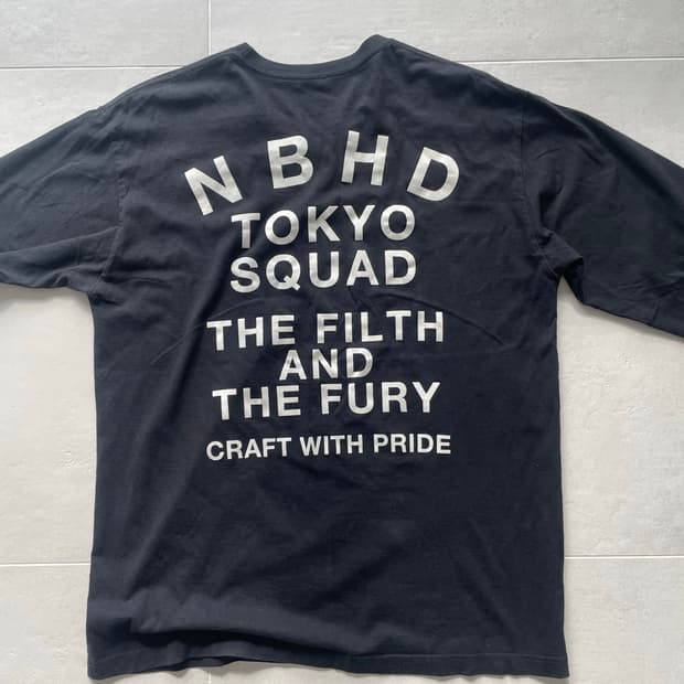 네이버후드 롱슬리브