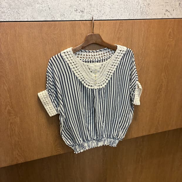 빈티지 반팔 블라우스 레이스 스트라이프 패턴 디테일 네이비 k309