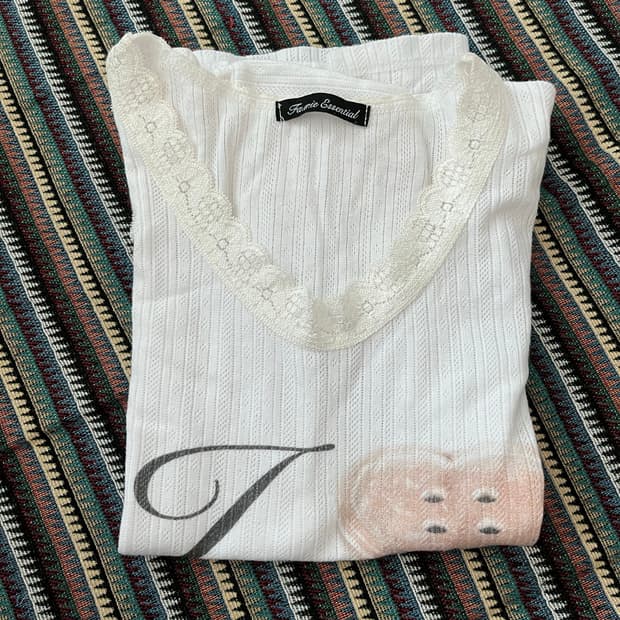 샵 페어리 레이스 반팔티셔츠