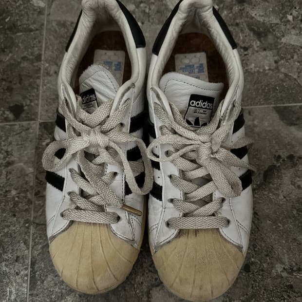 아디다스 슈퍼스타 235