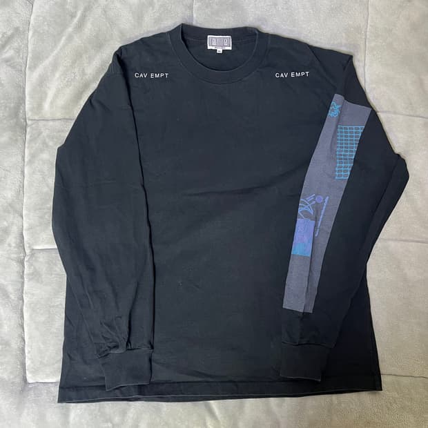 Cav empt 카브엠트 롱슬리브 xl