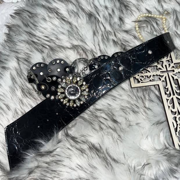 빈티지 큐빅 글로시 벨트