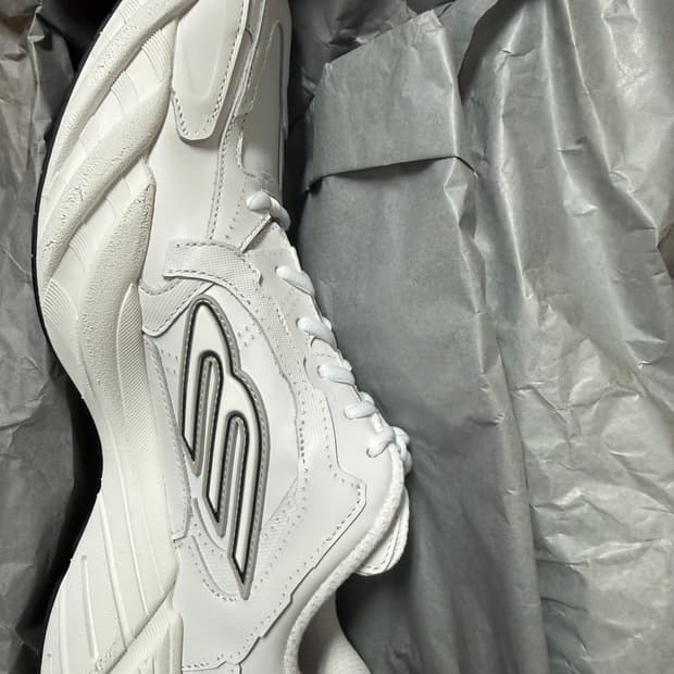 발렌시아가 먼데이 스니커즈 44 새상품