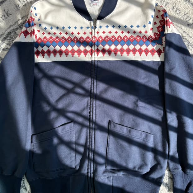 [L] 페로우즈 스웻 집업