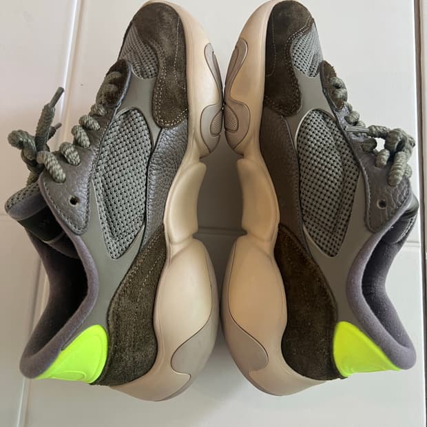 발렌티노 버블백 스니커즈