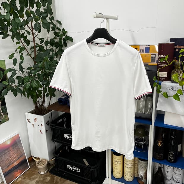 몽클레어 반팔 티셔츠 XL