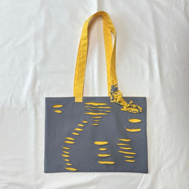 Cut-out tote bag 에코백